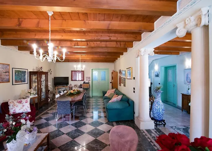 Villa Mari